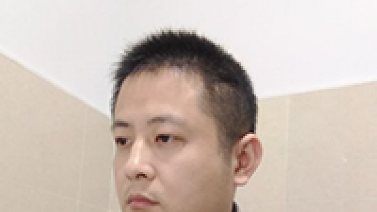 <div class="col-md-7" style="padding:0 20px 0 0;"> 								<h3>呂小鋒</h3> 								<p>中國核工業華興建設有限公司<br /><br /></p> 							</div><p class="description">十分有幸參加了2017年第一屆建筑業財稅知識競賽，并一路走到決賽，取得團隊銀獎的好成績。這次競賽開闊了我的眼界，</p>