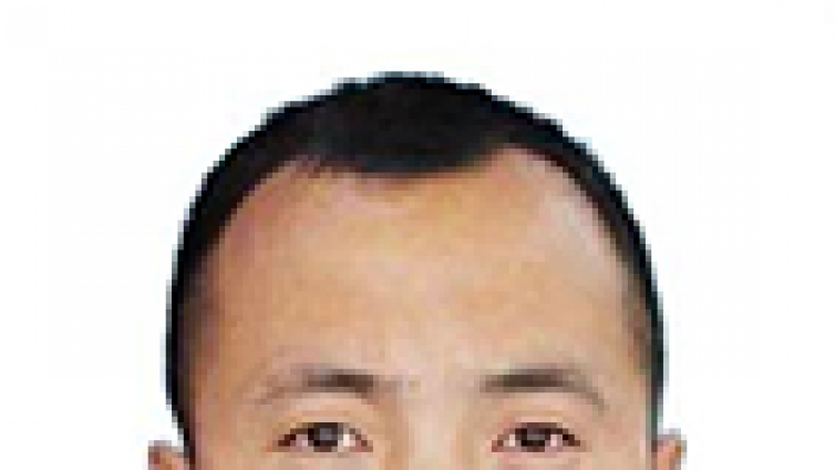 <div class="col-md-7" style="padding:0 20px 0 0;"> 								<h3>張海亮</h3> 								<p>中國核工業華興建設有限公司<br /><br /></p> 							</div><p class="description">時光如白駒過隙，第一屆“天揚杯”全國建筑業財稅知識競賽已經過去三年，在競賽中，我獲得了成績，獲得了友誼，獲得了自信。</p>